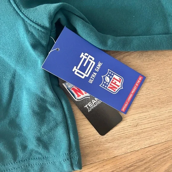 NFL Philadelphia Eagles Women’s Crop Hoodie, Rare, Official Ultra Game- NWT - Picture 4 of 7